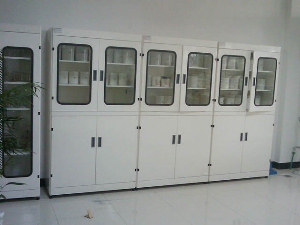 pp藥品柜多少錢，正規(guī)的pp藥品柜公司