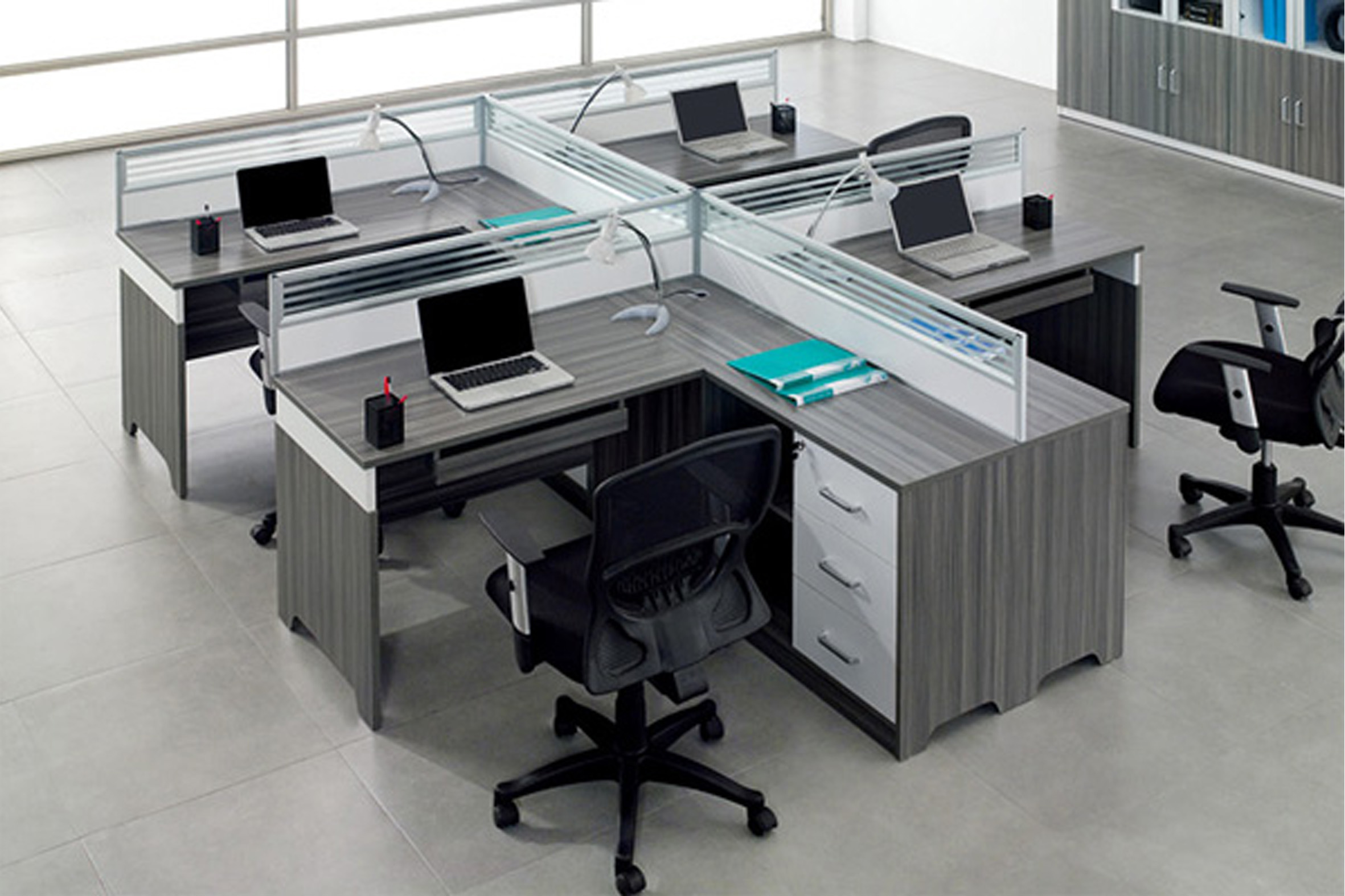 南京辦公桌隔斷廠(chǎng)家教你辦公桌隔斷怎么布置